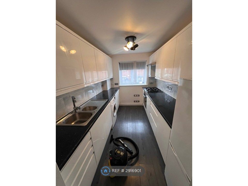 Property photo 1 of 4