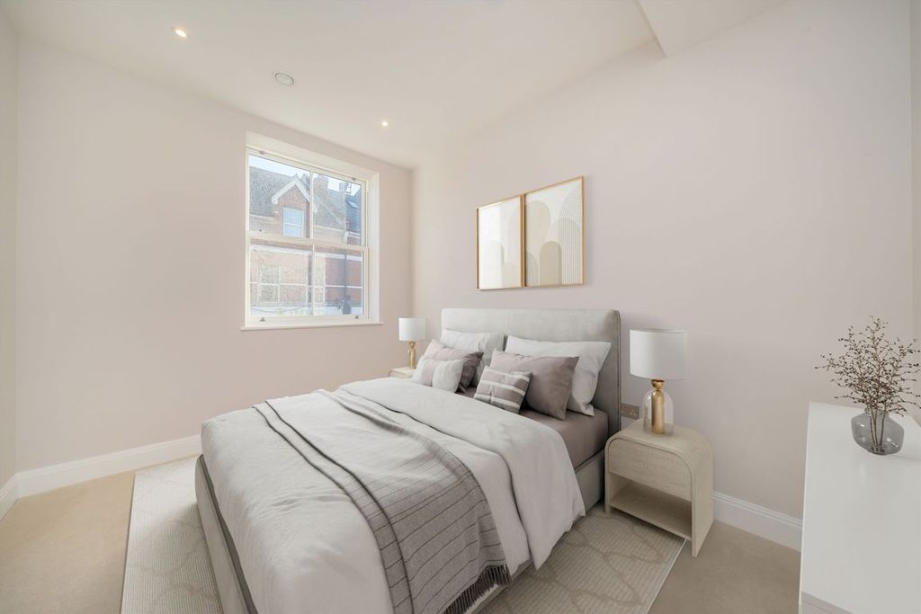 Property photo 3 of 6