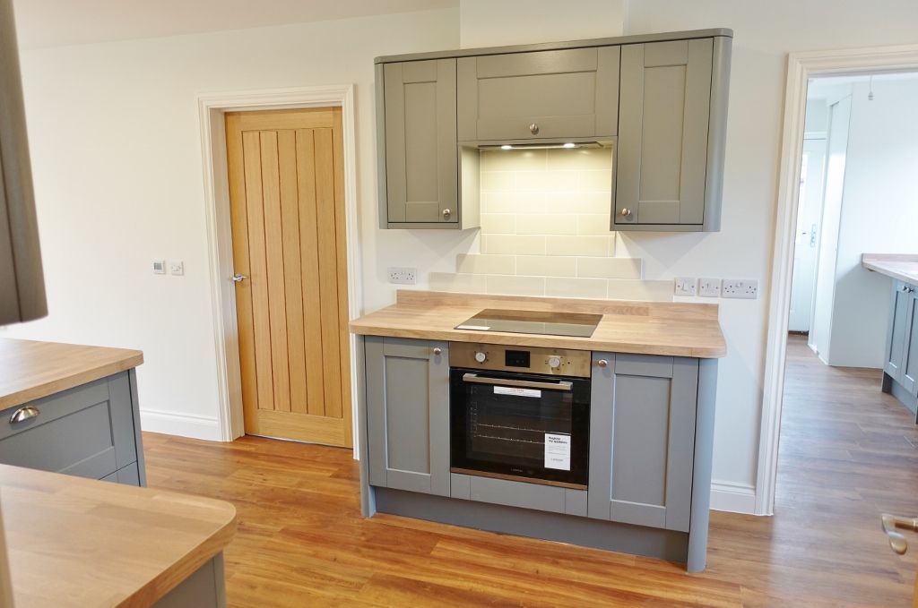 Property photo 3 of 32