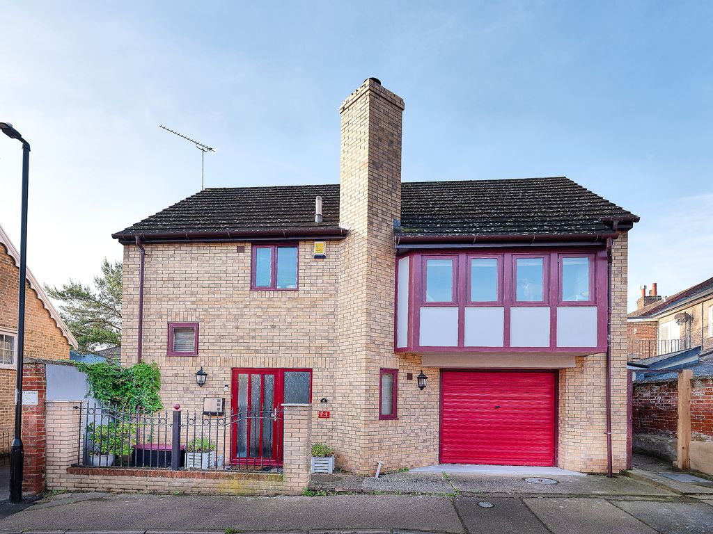 Property photo 1 of 38