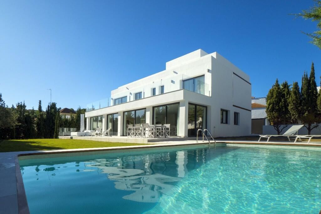 Property photo 1 of 3