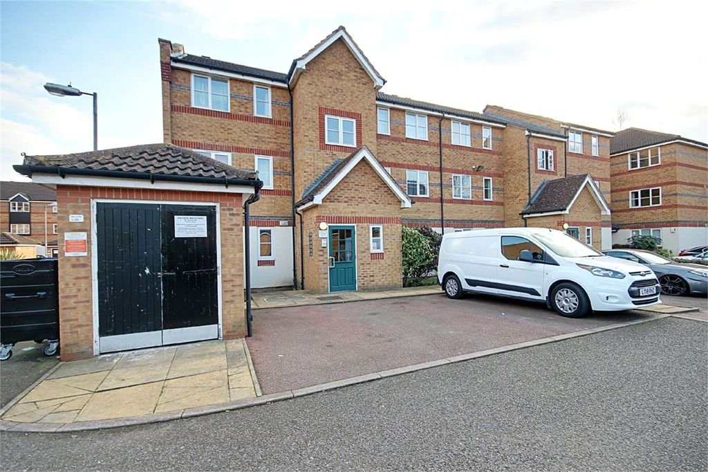 Property photo 1 of 12 Picture No. 02
