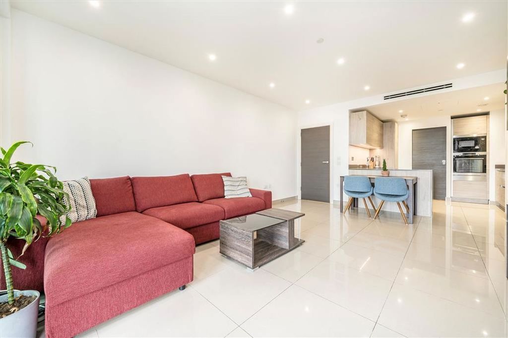 Property photo 3 of 12