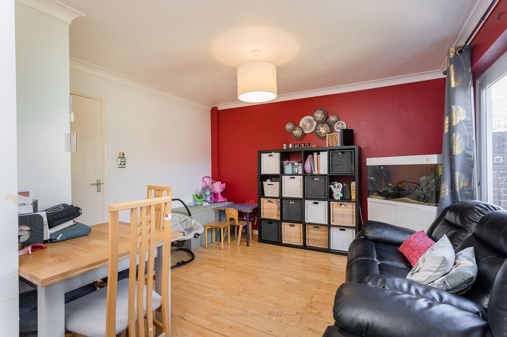 Property photo 3 of 20