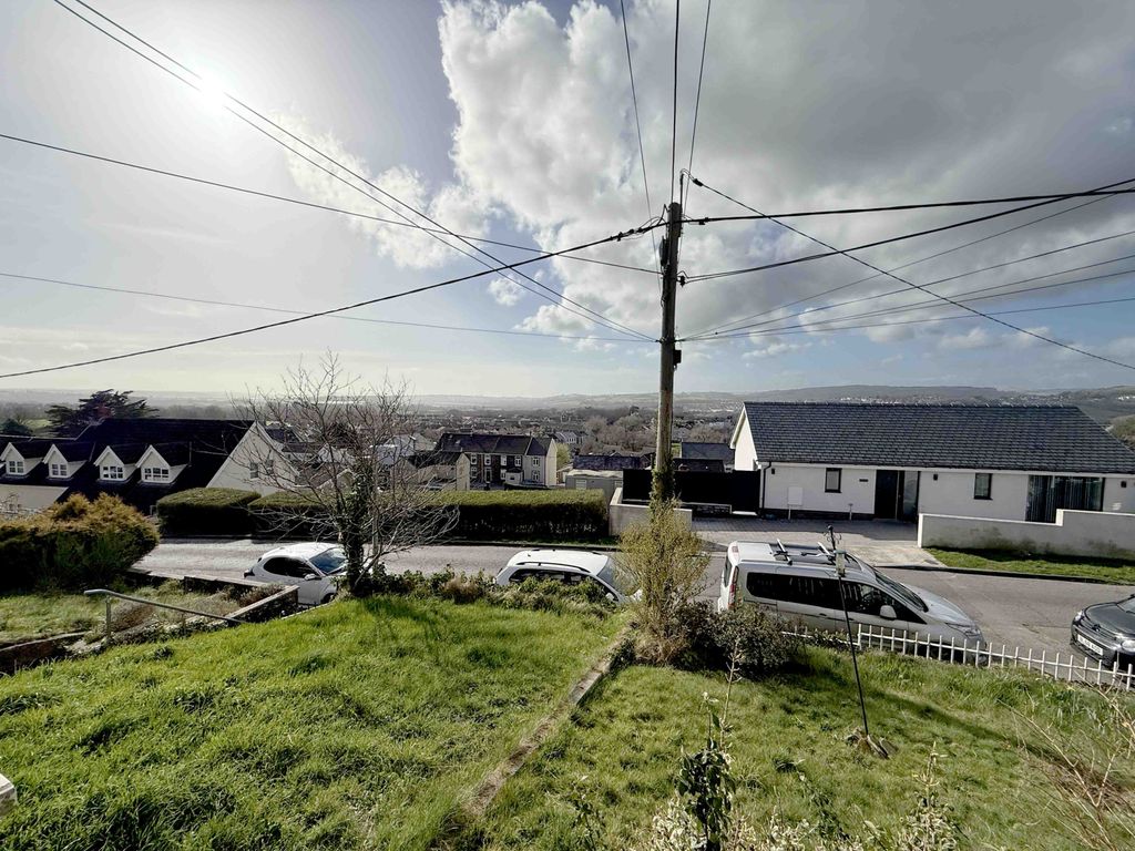 Property photo 2 of 21 Gallery