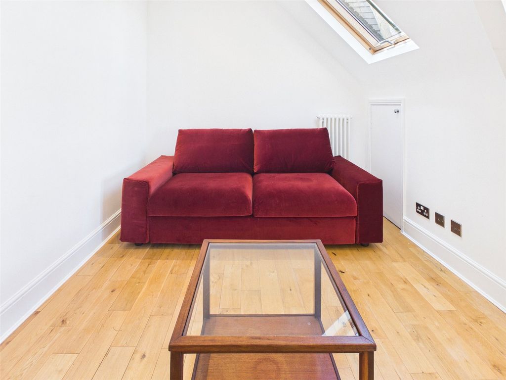 Property photo 2 of 9 Picture No. 02