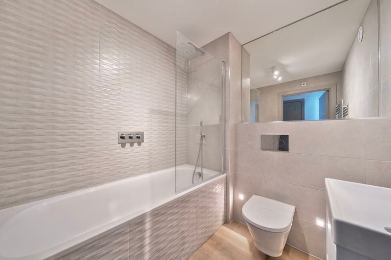 Property photo 2 of 13 Bathroom
