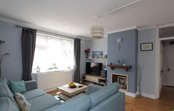 Property photo 3 of 12