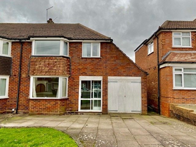 Property photo 1 of 20 Front