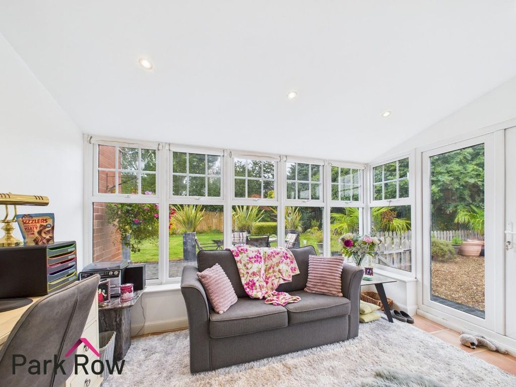 Property photo 2 of 45 Sunroom