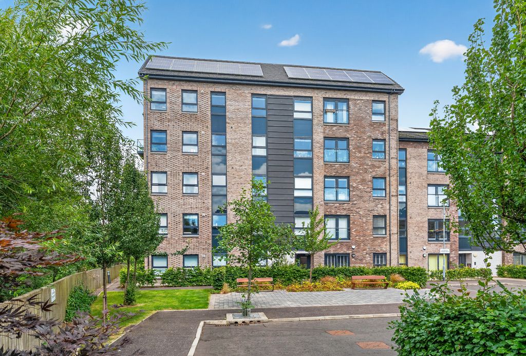 Property photo 1 of 35 Pbox-Img.Jpg