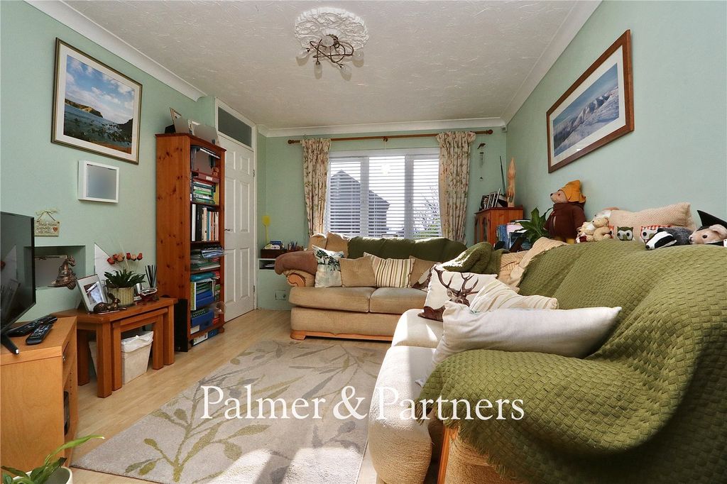 Property photo 2 of 14 Picture No. 12