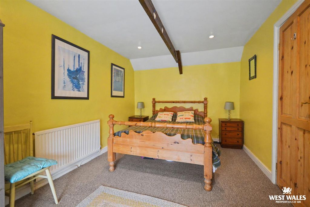 Property photo 3 of 30 Bedroom One