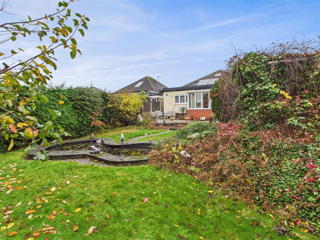 Property photo 2 of 22 Cam05476G0-Pr0084-Still020.Jpg