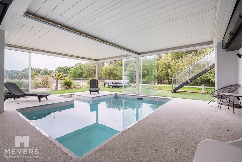 Property photo 3 of 29 Plunge Pool