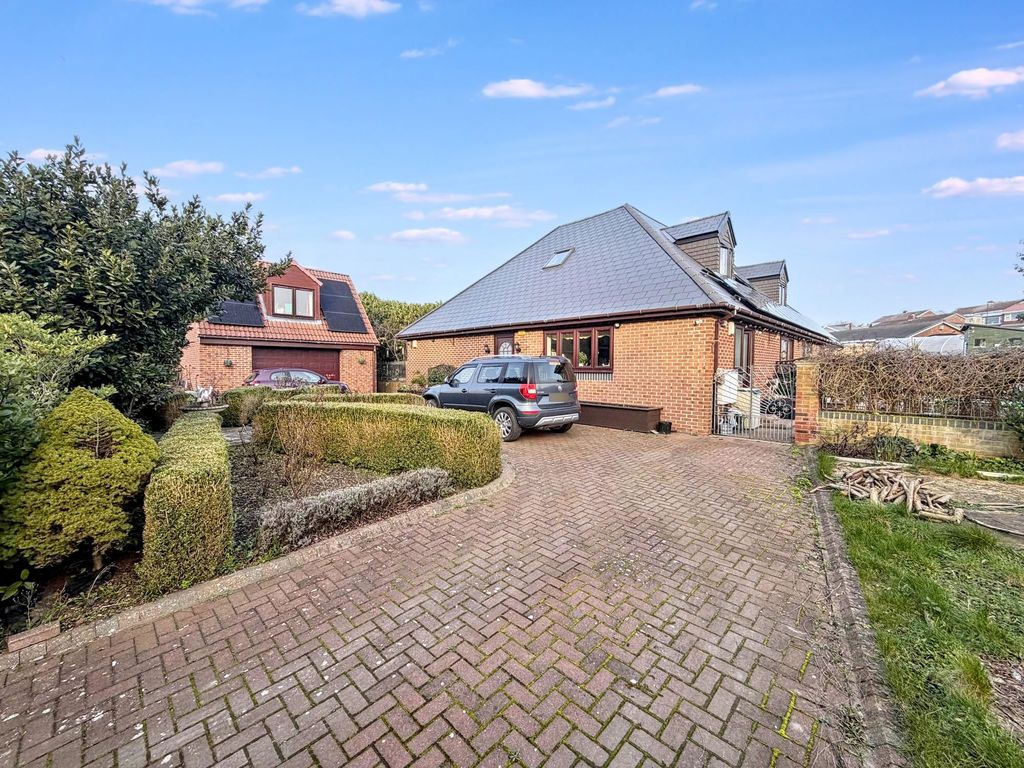 Property photo 1 of 49