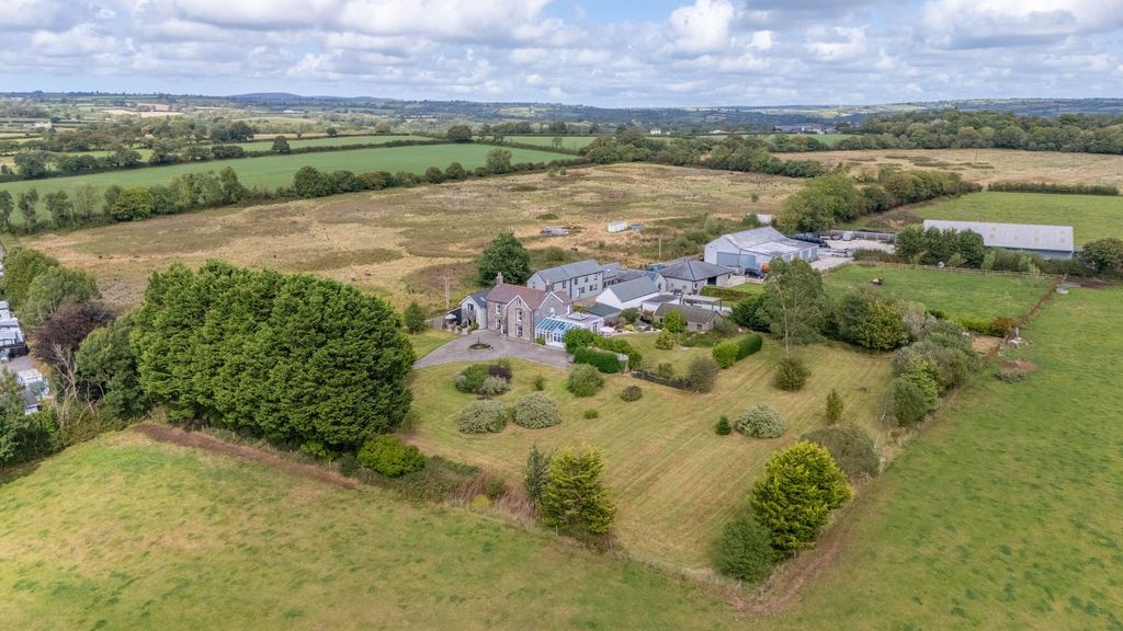 Property photo 1 of 75