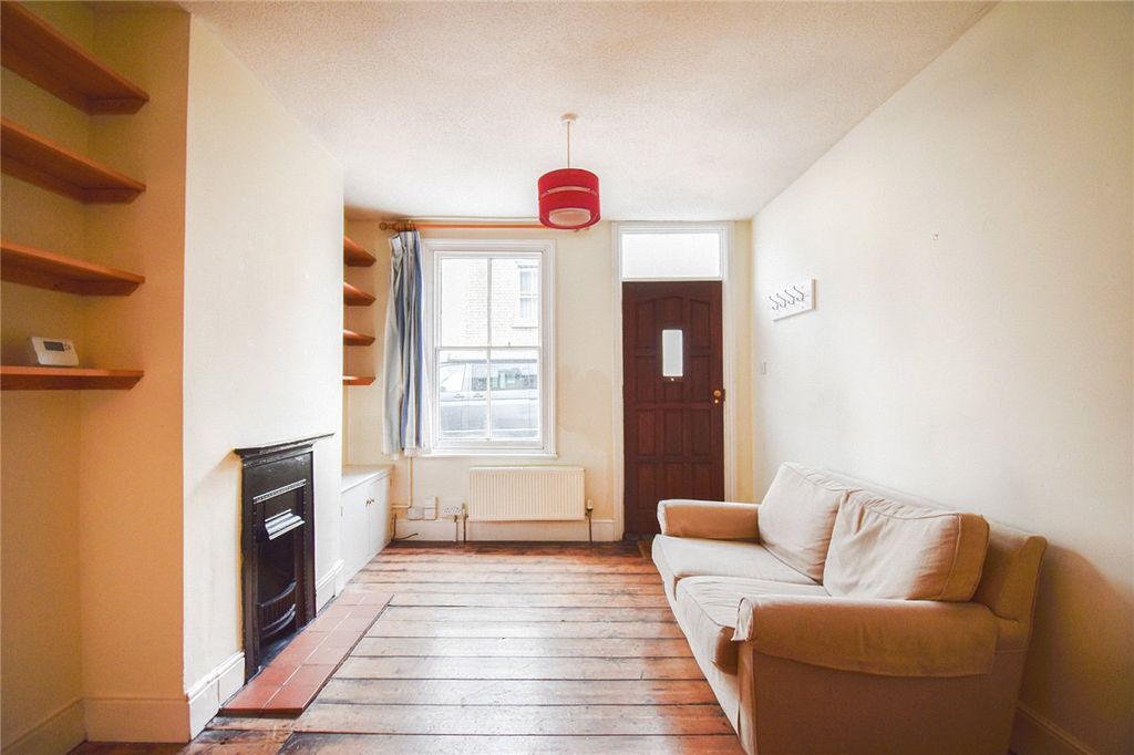 Property photo 3 of 8 Picture No. 14