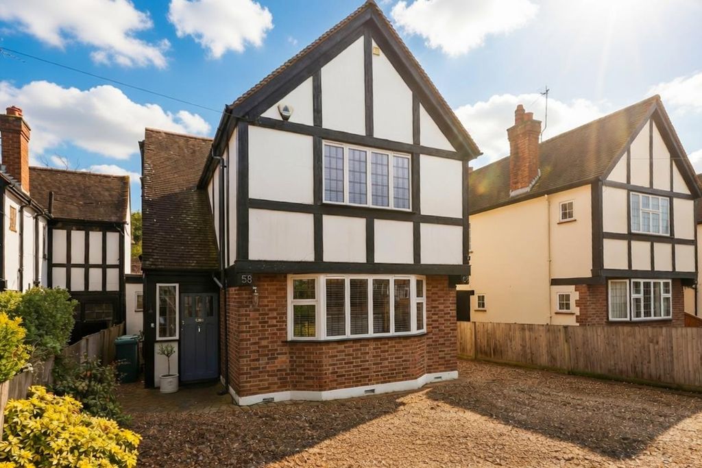 Property photo 1 of 27