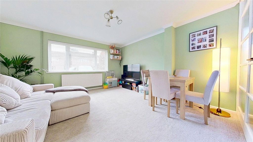 Property photo 2 of 14 Picture No. 16