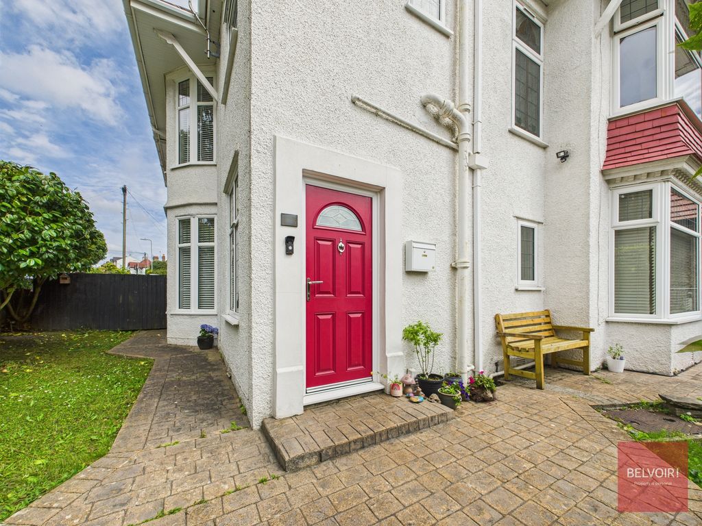 Property photo 2 of 29