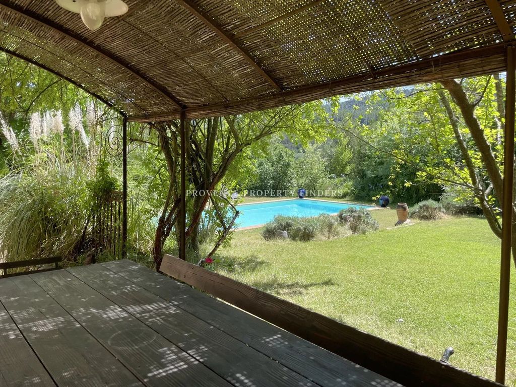 Property photo 2 of 32
