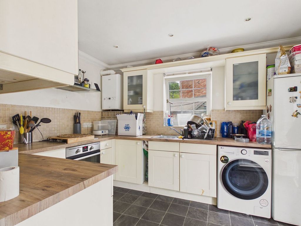 Property photo 2 of 14