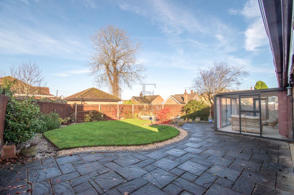 Property photo 3 of 15