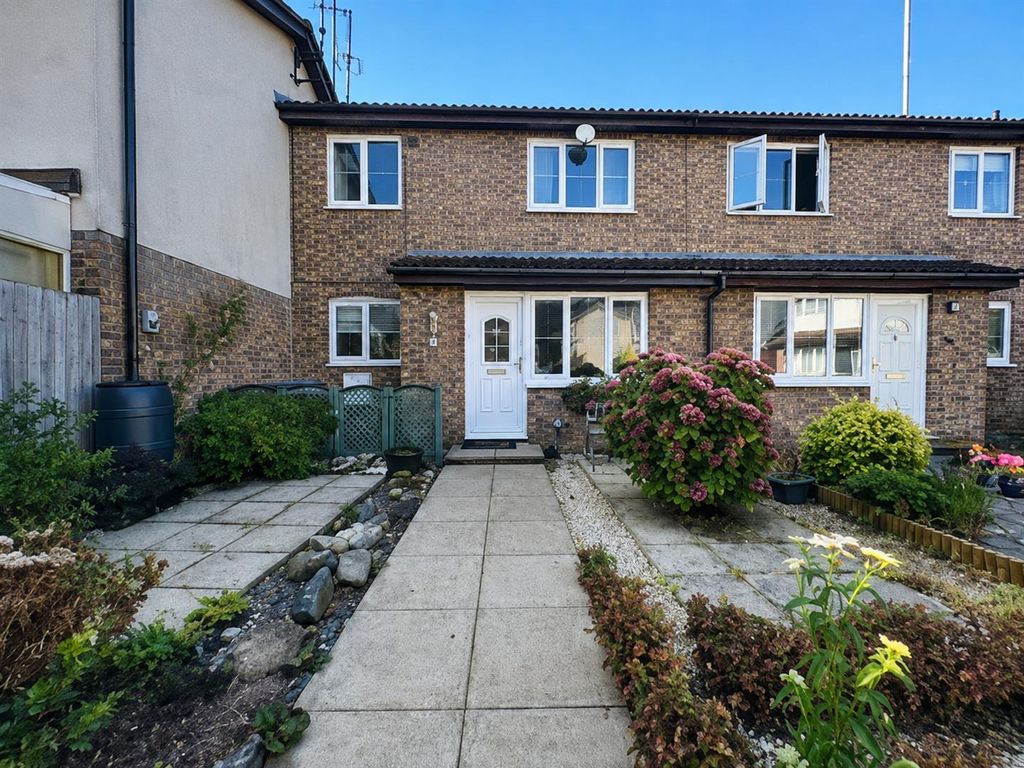 Property photo 1 of 8