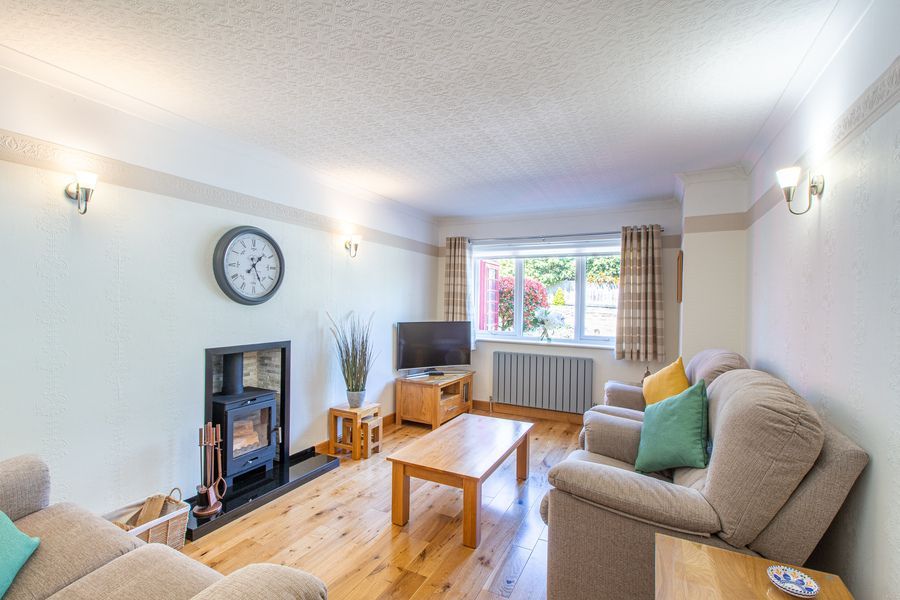 Property photo 2 of 23