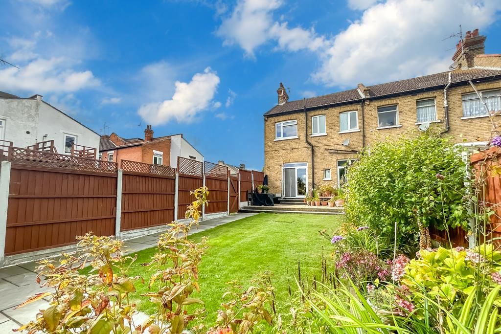 Property photo 1 of 27 Garden