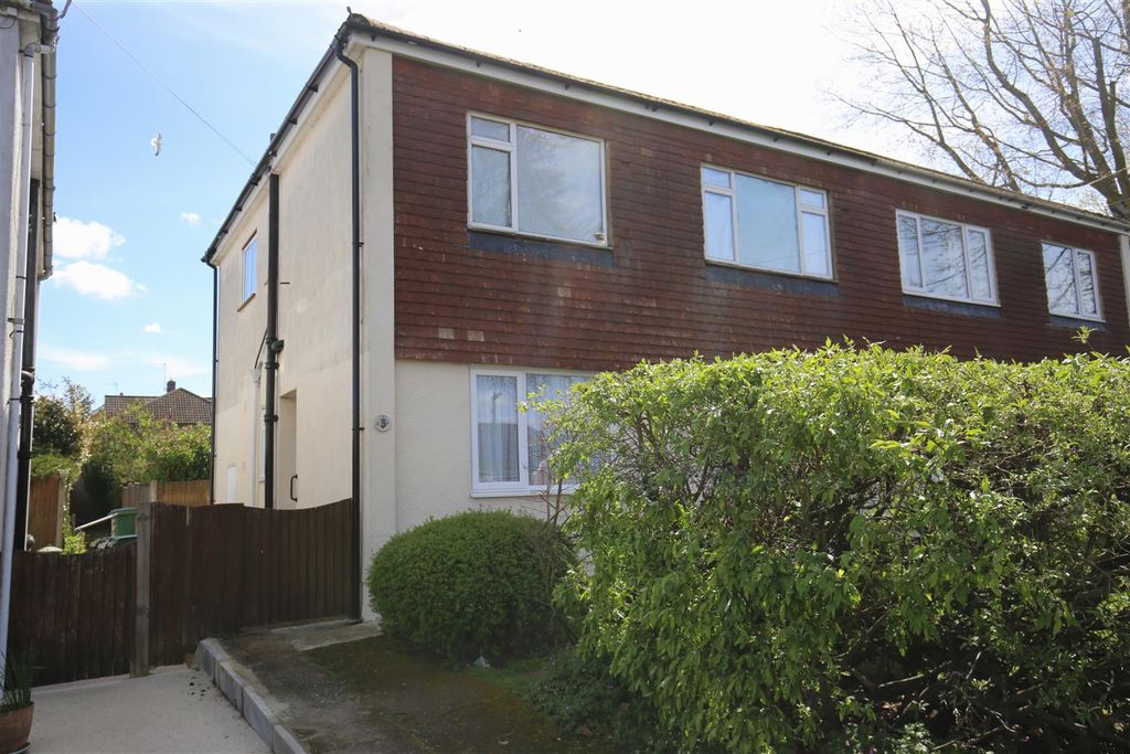 Property photo 1 of 9 Front .Jpg