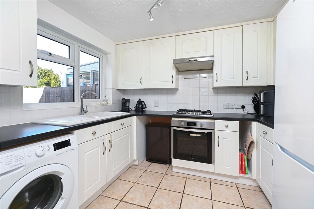 Property photo 3 of 13 Picture No. 23