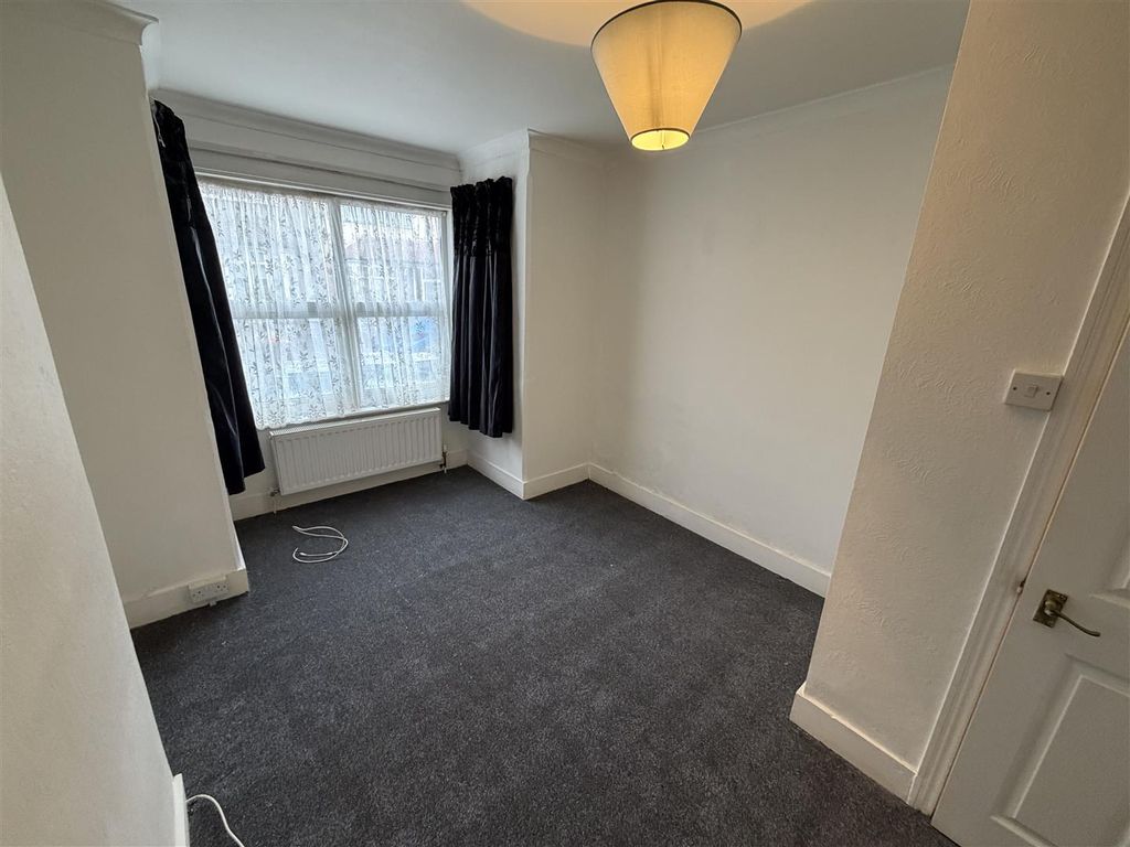 Property photo 3 of 11 Tempimageixqbnl.Jpg