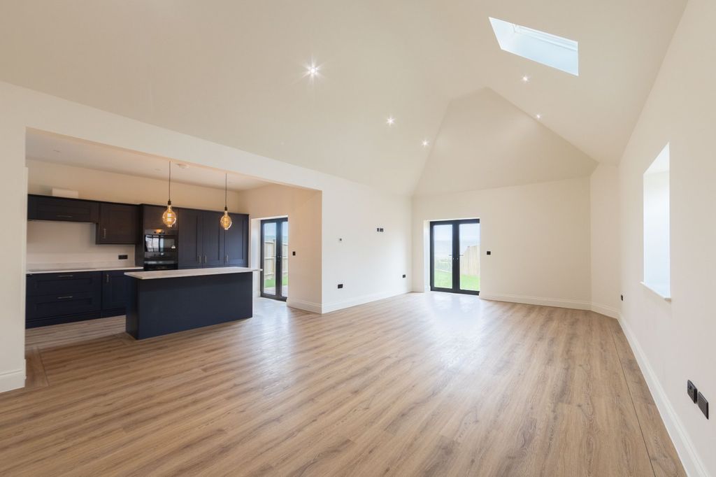Property photo 2 of 16 The Stable Block