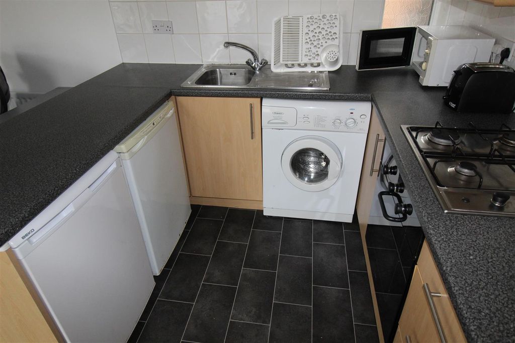 Property photo 3 of 10 Img_0851.Jpg