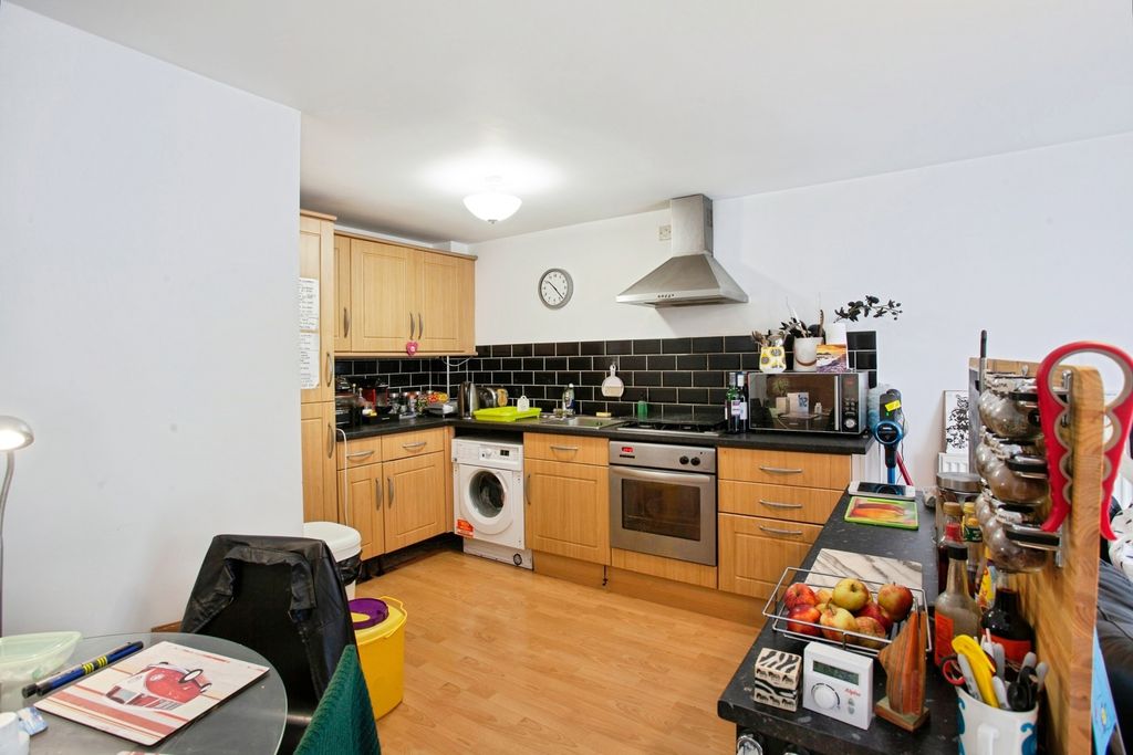 Property photo 2 of 18 Photo