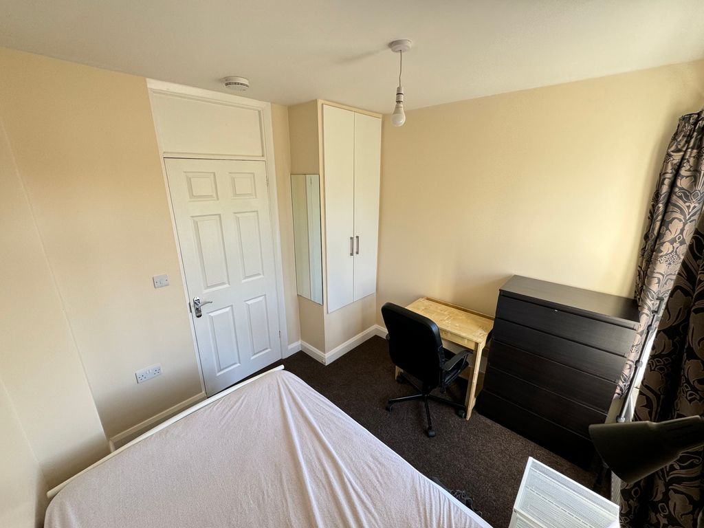 Property photo 3 of 9 Property