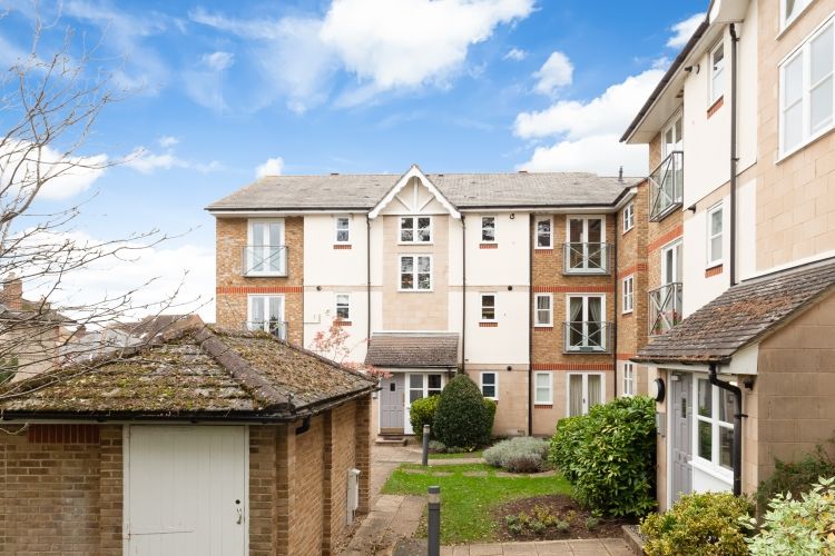 Property photo 1 of 8 177182