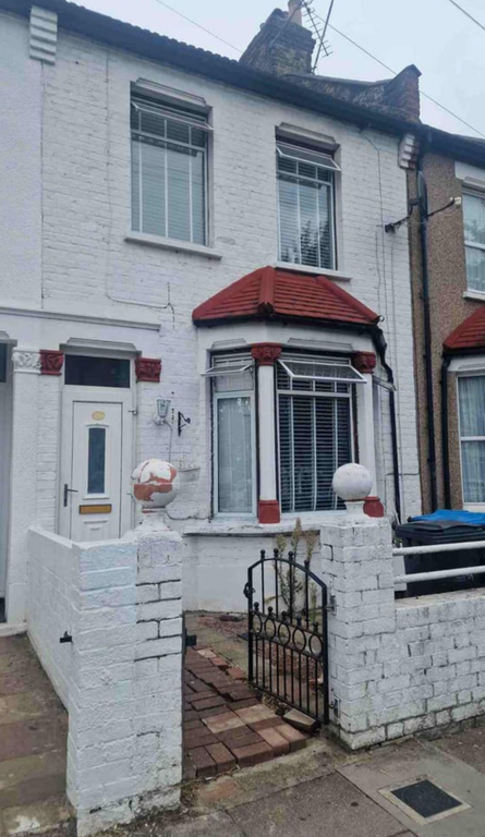 Property photo 1 of 9