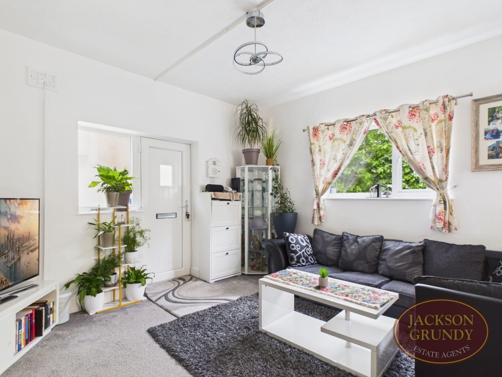 Property photo 2 of 10 Grosvenor Gardens