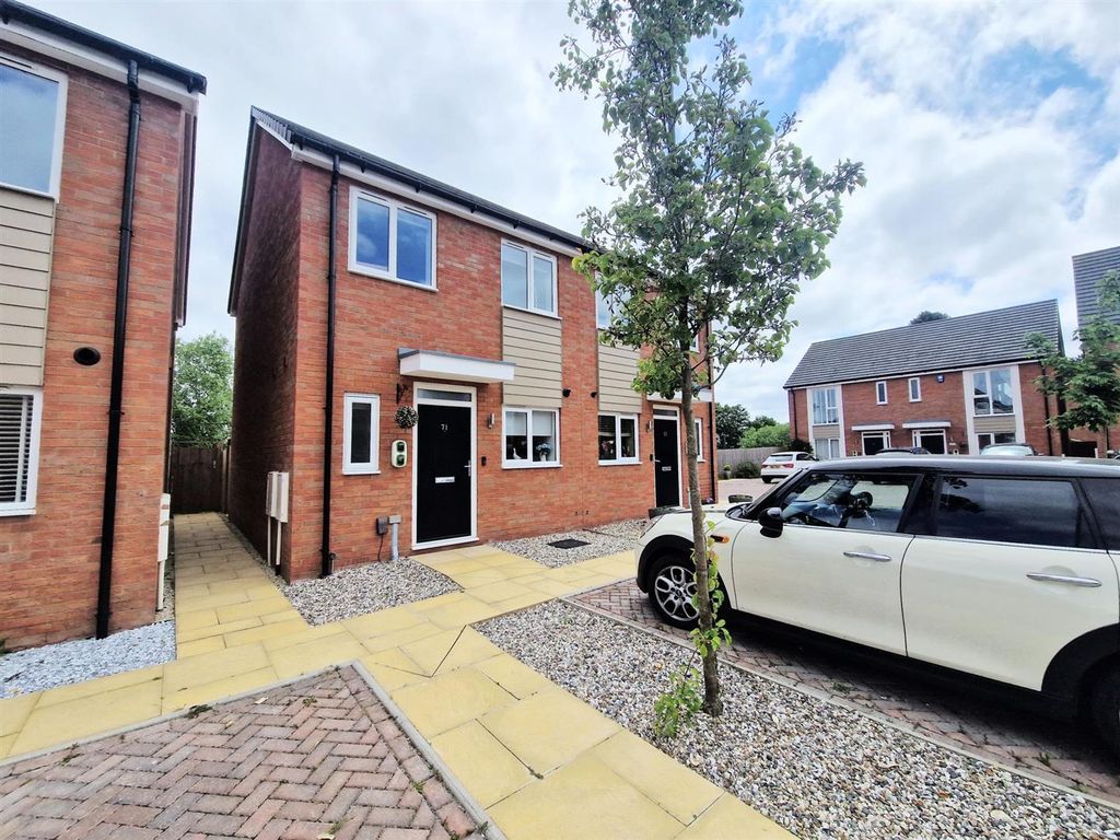 Property photo 1 of 15 01H1Rrxayye7Bnn0Hnvx