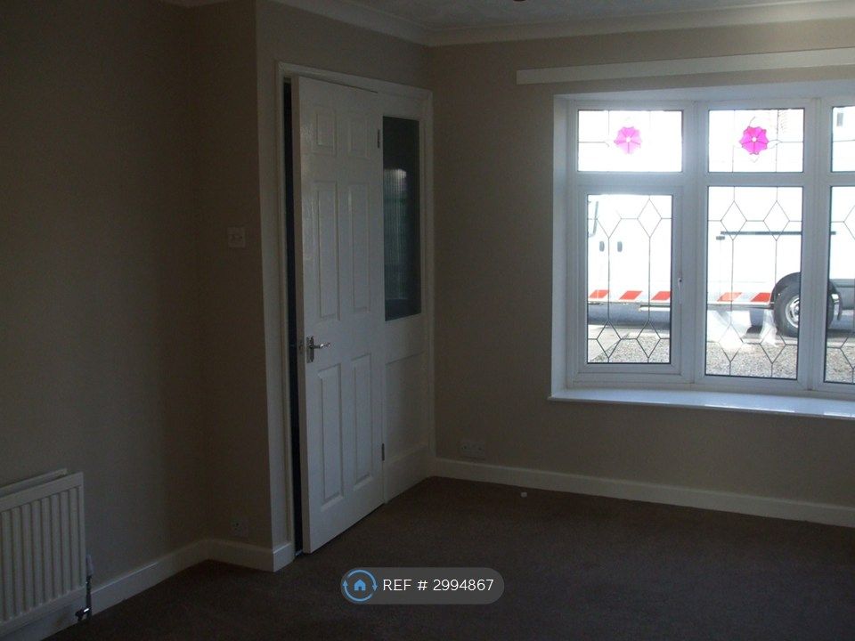 Property photo 2 of 35 Lounge