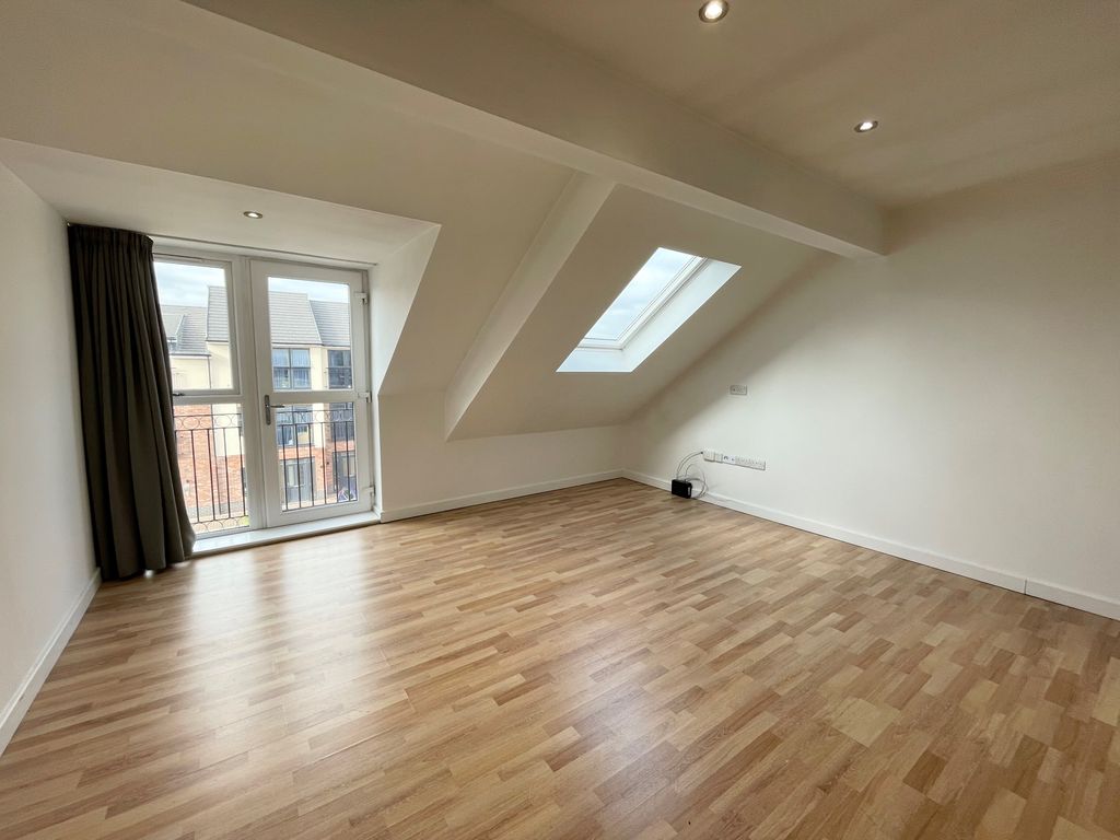 Property photo 3 of 6