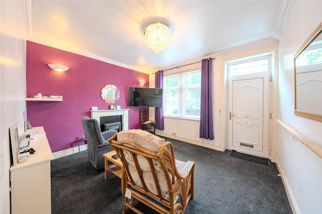 Property photo 3 of 12 Picture No. 08