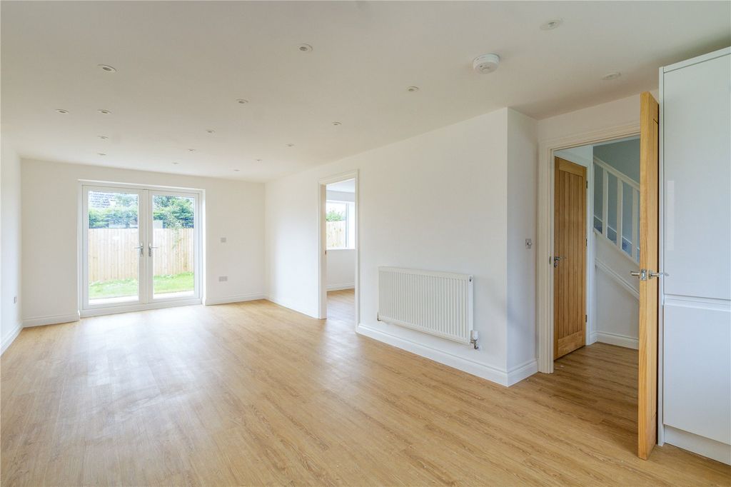 Property photo 3 of 17 Picture No. 46