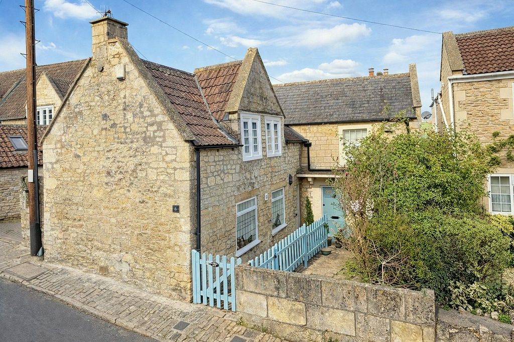 Property photo 1 of 13