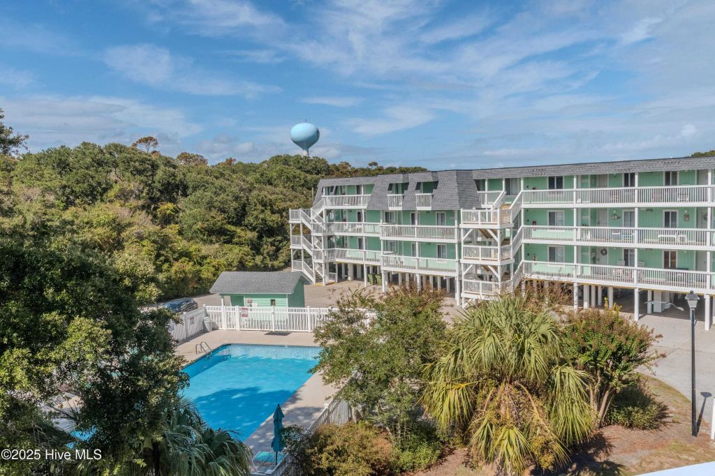 Property photo 1 of 31