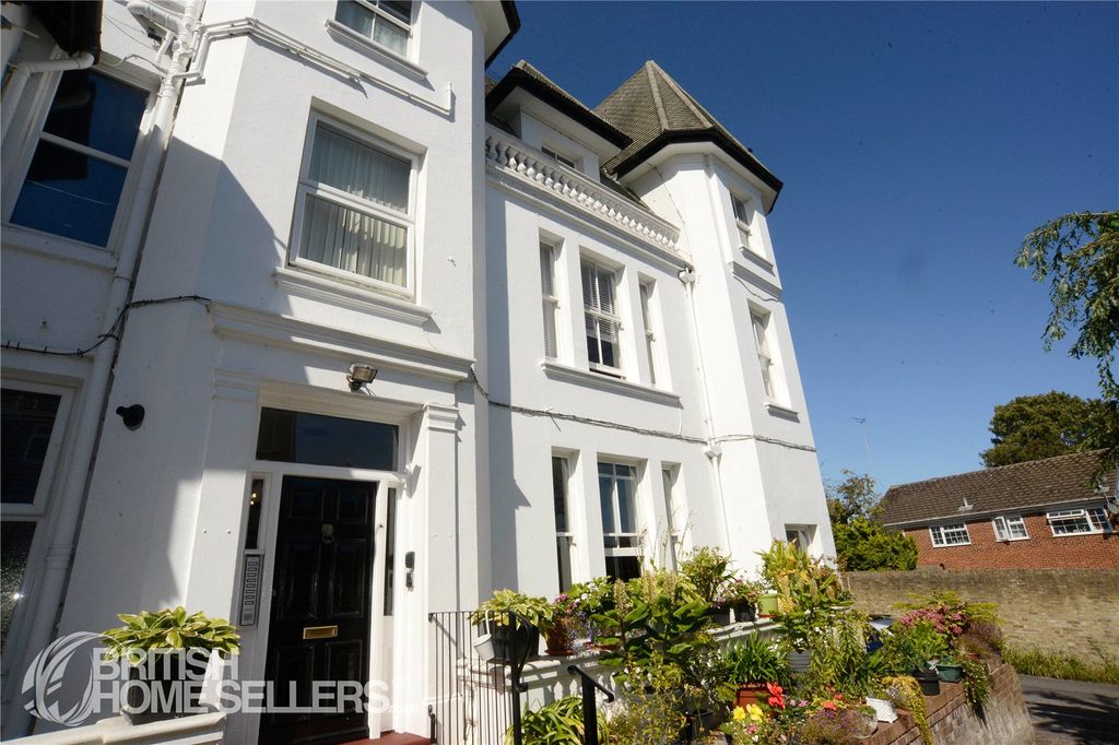 Property photo 1 of 18 Picture No. 06