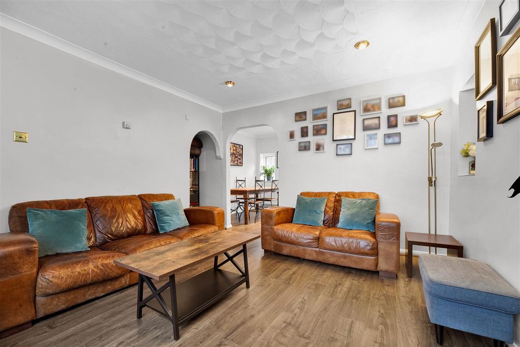 Property photo 2 of 11 3.Jpg